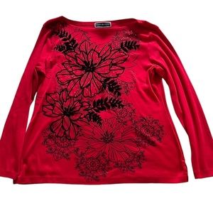 SOLD/RESERVED| Festive 12 L Holiday Red and Black Floral Long Sleeve Top